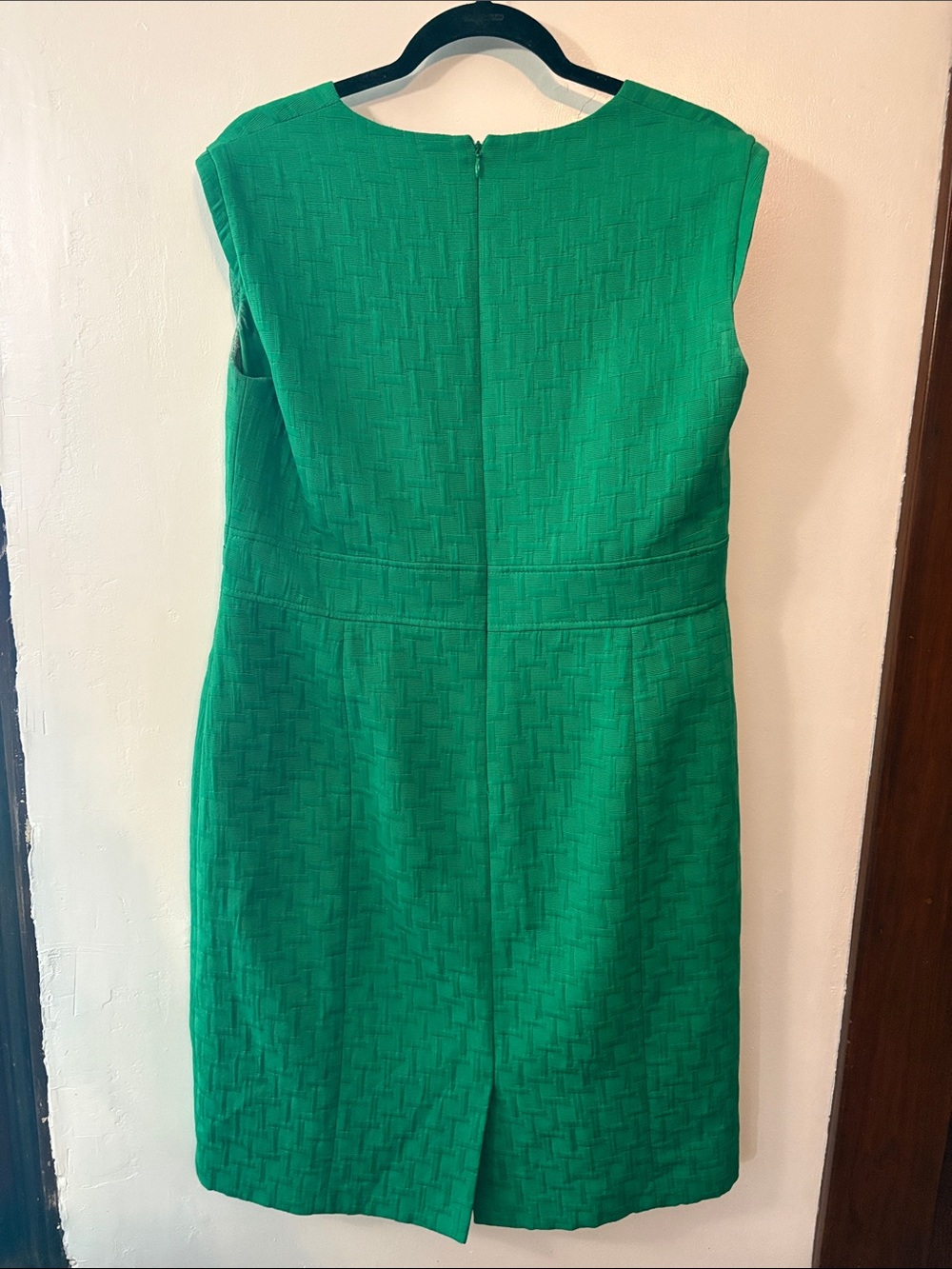 Tahari Emerald Green Textured Midi Dress - Picture 3 of 6